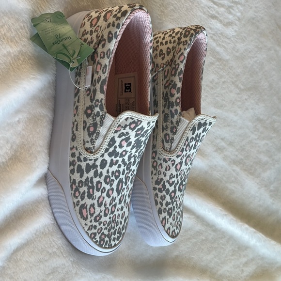 NWT DC SHOES TRASE WOMEN’S SNEAKER NEW CHEETAH GRAY/WHITE/PINK 7 - Picture 4 of 9